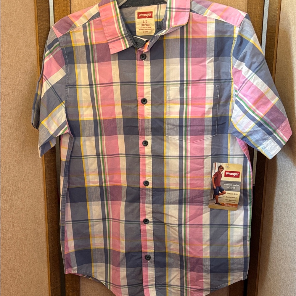 Wrangler boys  Multicolor Plaid Button Down Shirt NWT large